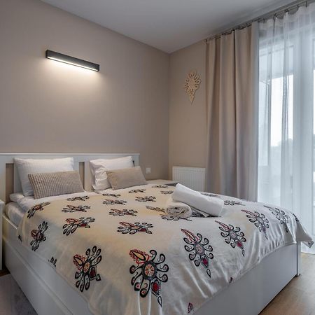 Rentplanet - Apartamenty Zakopianskie ザコパネ エクステリア 写真