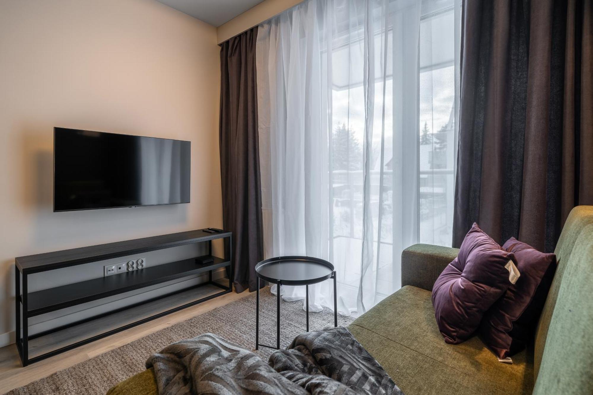 Rentplanet - Apartamenty Zakopianskie ザコパネ エクステリア 写真