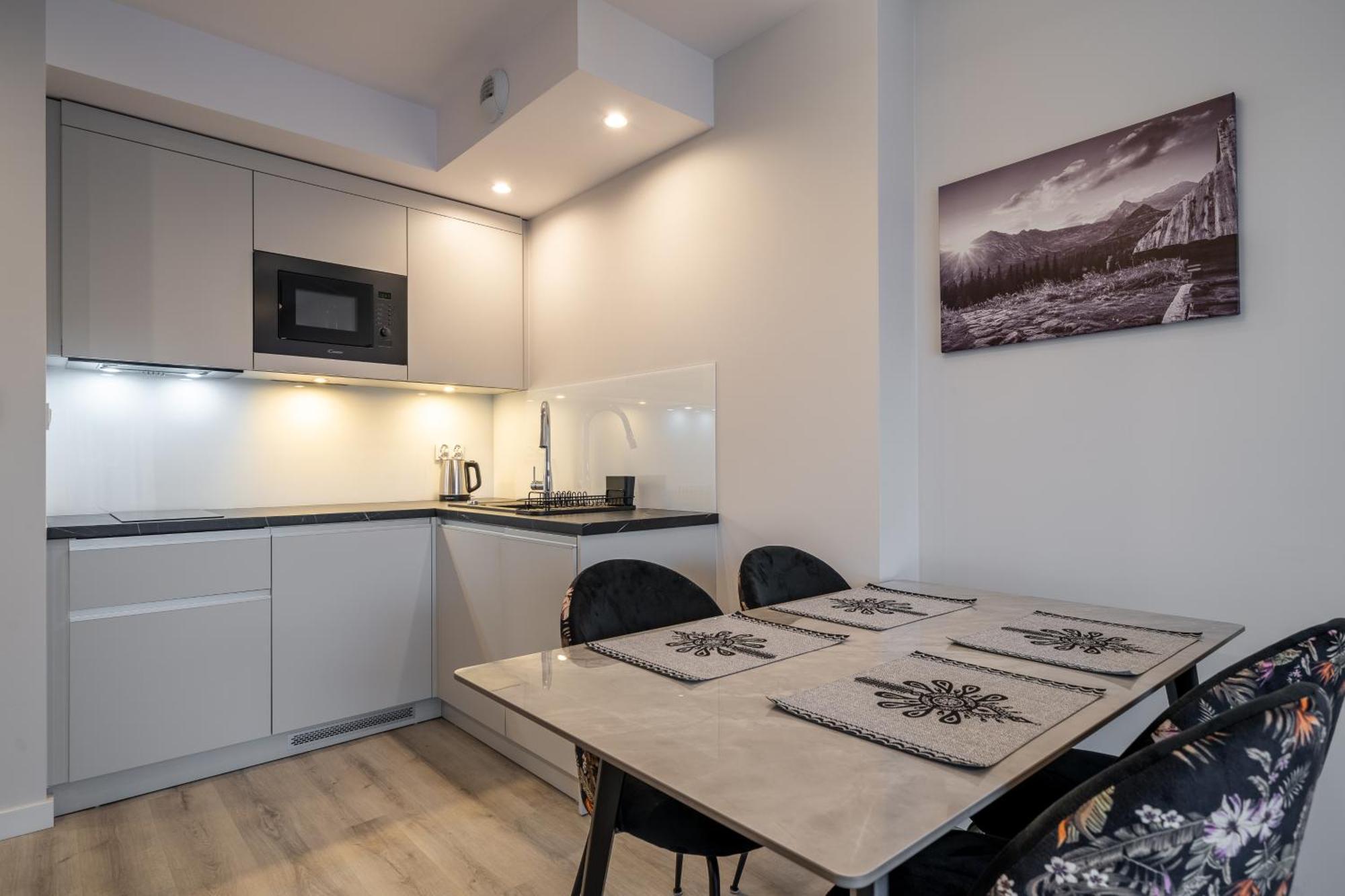 Rentplanet - Apartamenty Zakopianskie ザコパネ エクステリア 写真