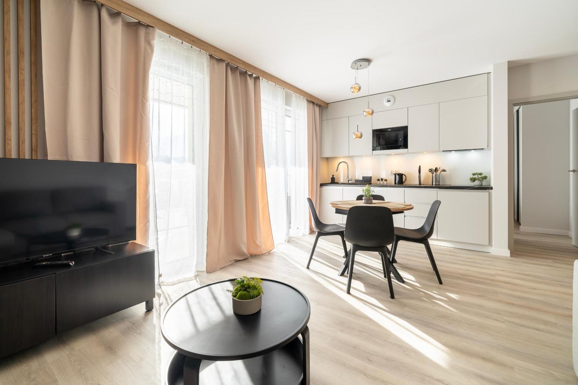 Rentplanet - Apartamenty Zakopianskie ザコパネ エクステリア 写真