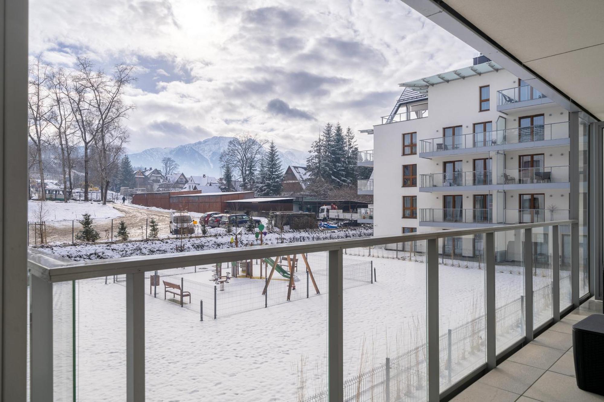 Rentplanet - Apartamenty Zakopianskie ザコパネ エクステリア 写真