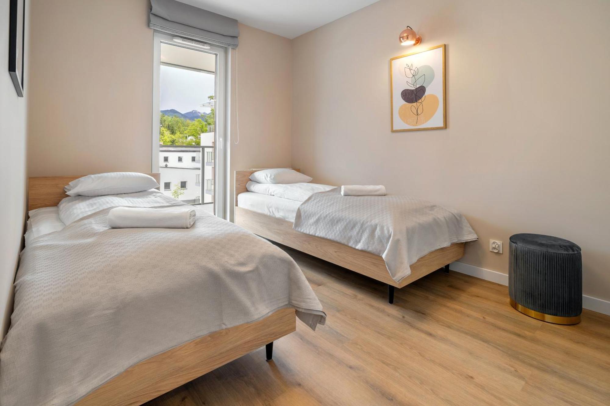 Rentplanet - Apartamenty Zakopianskie ザコパネ エクステリア 写真