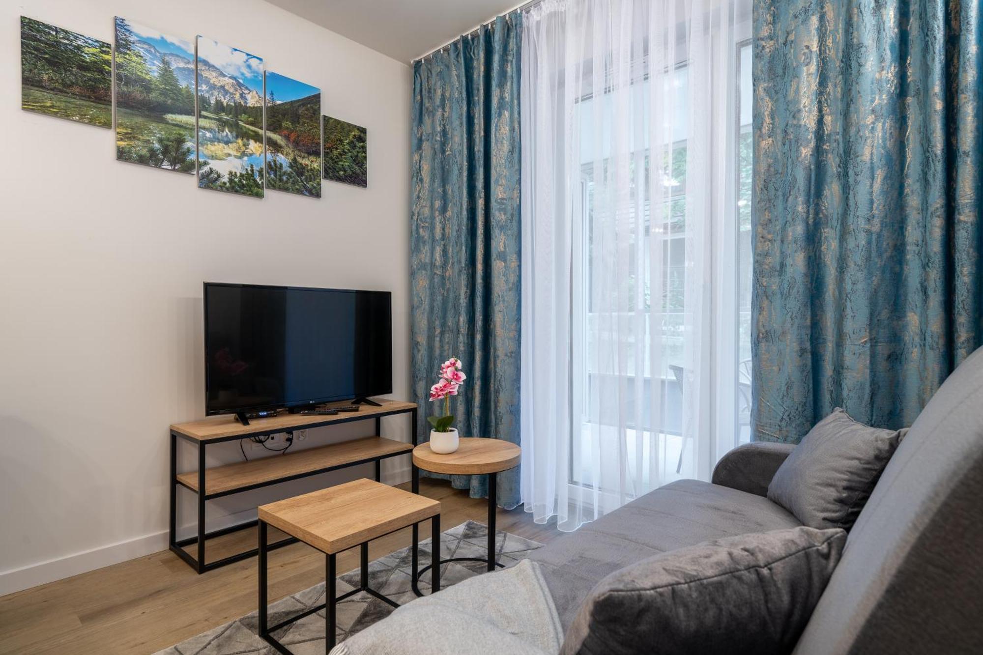 Rentplanet - Apartamenty Zakopianskie ザコパネ エクステリア 写真