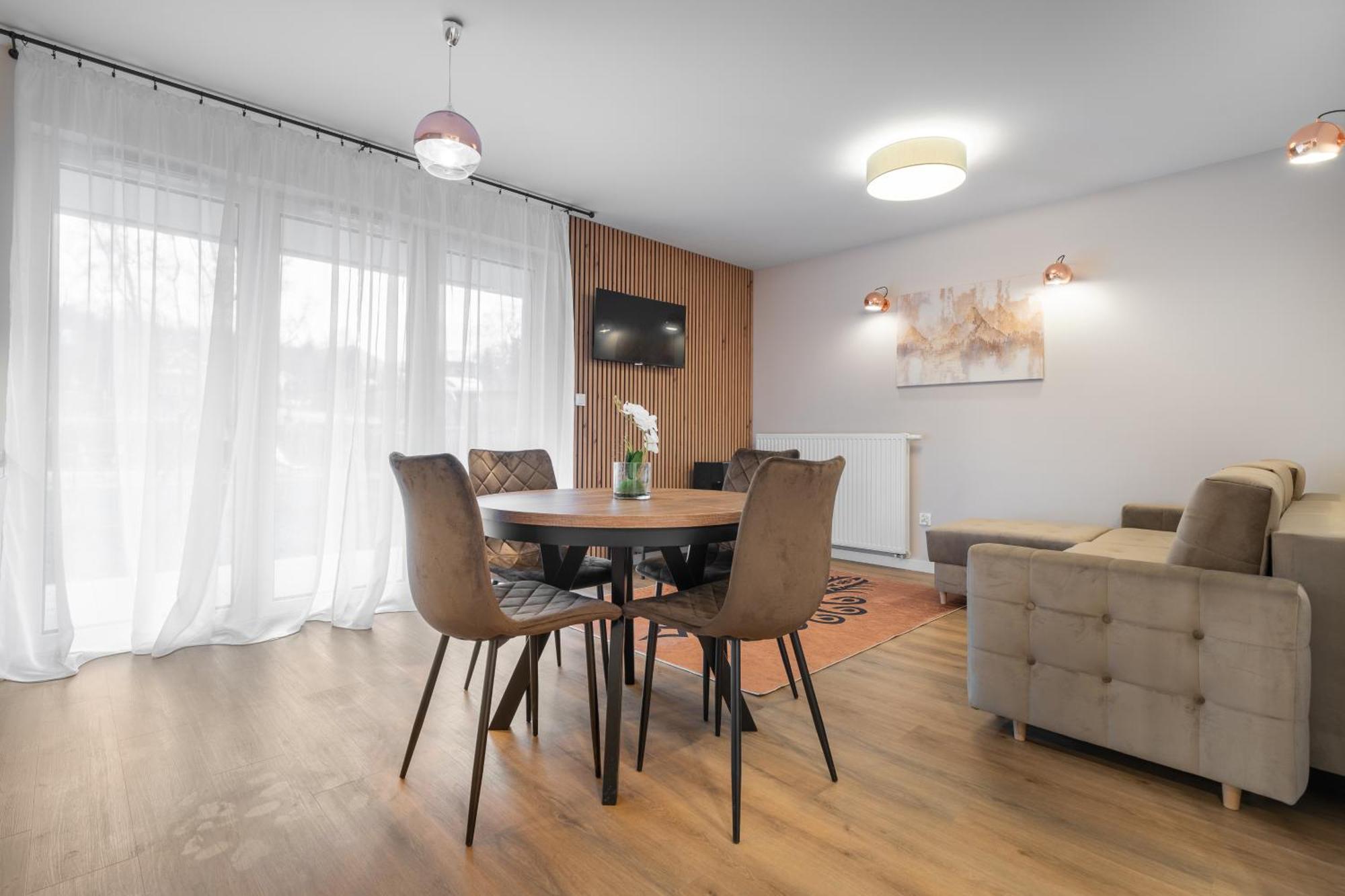 Rentplanet - Apartamenty Zakopianskie ザコパネ エクステリア 写真