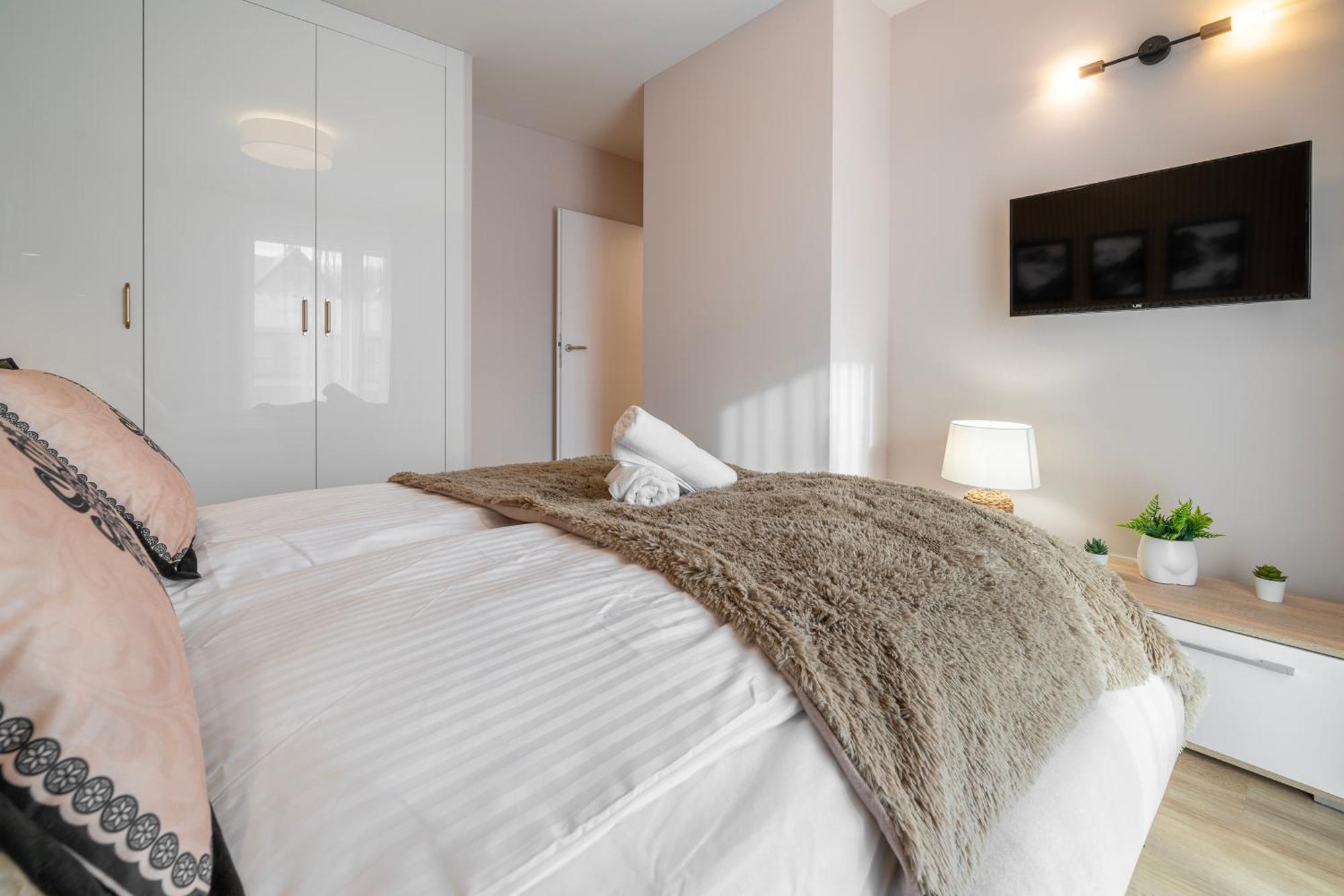 Rentplanet - Apartamenty Zakopianskie ザコパネ エクステリア 写真